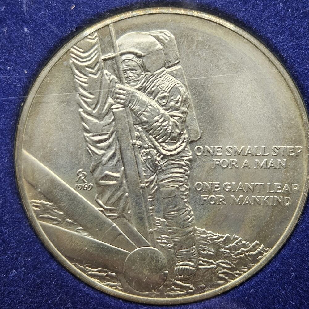 1969 First Step on the Moon Sterling Silver Franklin Mint Eyewitness Medal